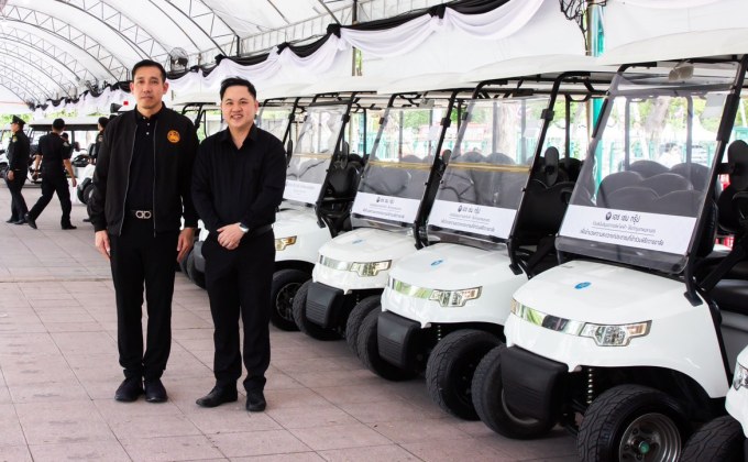 บริษัท เอช เซม เทรดดิ้ง คอร์ปอเรชั่น จำกัด ร่วมกับ จังหวัดพระนครศรีอยุธยา สนับสนุนรถกอล์ฟไฟฟ้าเพื่ออำนวยความสะดวกผู้เข้าร่วมพระราชพิธีถวายบังคมพระบรมศพ สมเด็จพระนางเจ้าสิริกิติ์ พระบรมราชินีนาถ พระบรมราชชนนีพันปีหลวง
