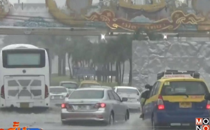 พายุพัดถล่มหลายพื้นที่