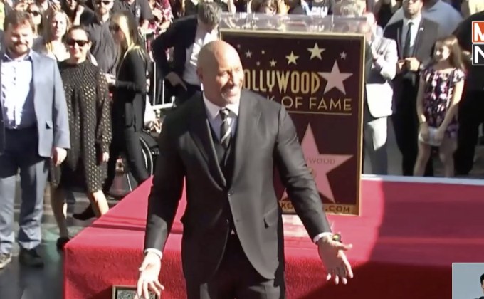 “ดเวย์น จอห์นสัน” ได้รับการจารึกชื่อลง Hollywood Walk of Fame