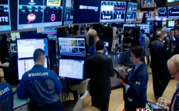 ตลาดหุ้นสหรัฐฯ ปรับตัวลดลง