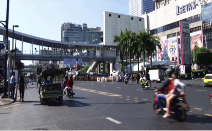 เตรียมสถานที่จัดงานปีใหม่ ราชประสงค์ 