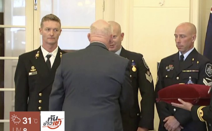 ออสเตรเลียมอบเหรียญกล้าหาญนักดำน้ำถ้ำหลวง