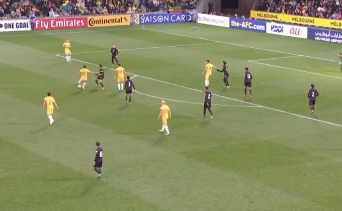 ต้านไม่อยู่ “ช้างศึก” พ่ายออสซี่ส่งท้ายคัดบอลโลก