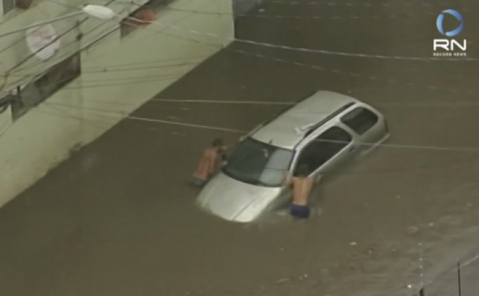 เมืองเซาเปาโลของบราซิลเผชิญน้ำท่วมหลังฝนตกหนัก