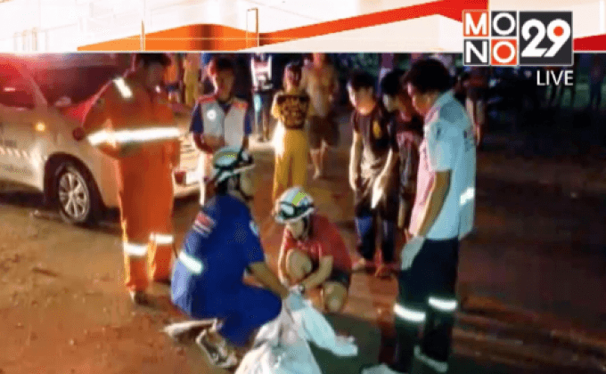 รถเบนซ์ชนกระบะเสียชีวิต 2 คน