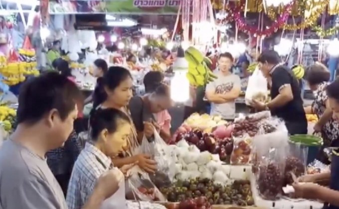 ตรุษจีน ราคาผลไม้-เครื่องเซ่นไหว้ ปรับตัวสูงขึ้น