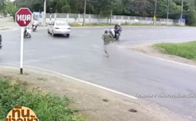 คลิปอุทาหรณ์ จอดรถใส่เกียร์ว่าง รถไหลข้ามแยก