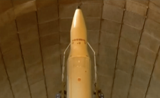 อิหร่านปล่อยขีปนาวุธระหว่างซ้อมรบ