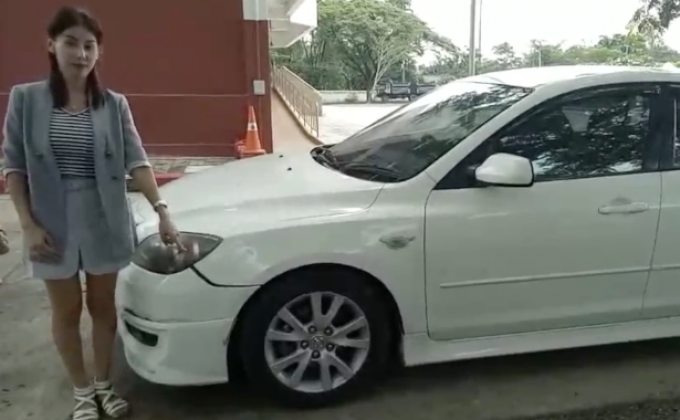 กระบะย้อนศรเกือบชนสาวขับเก๋ง จ.ปราจีนบุรี