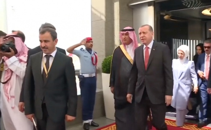 ผู้นำตุรกีเยือนคูเวต-ซาอุฯ เจรจาวิกฤตกาตาร์