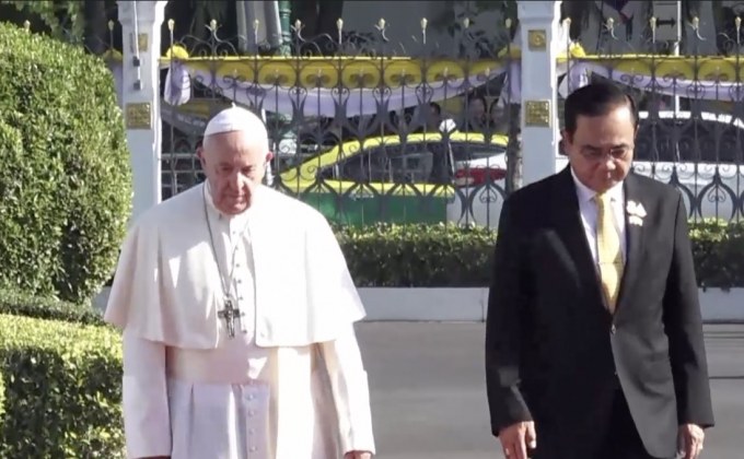 นายกฯ เฝ้ารับเสด็จสมเด็จพระสันตะปาปาฟรันซิส