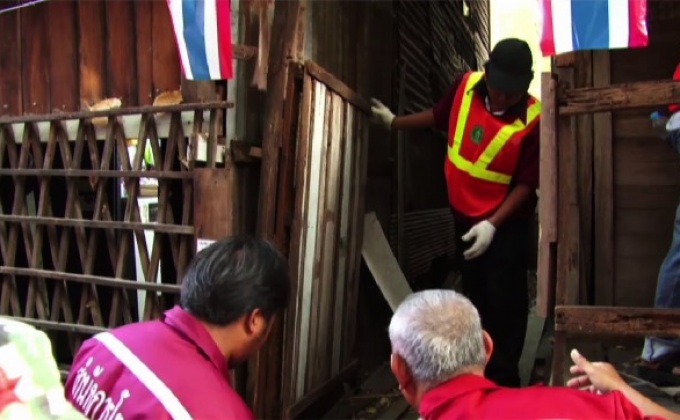 กทม.รื้อบ้าน 4 หลัง ชุมชนป้อมมหากาฬ