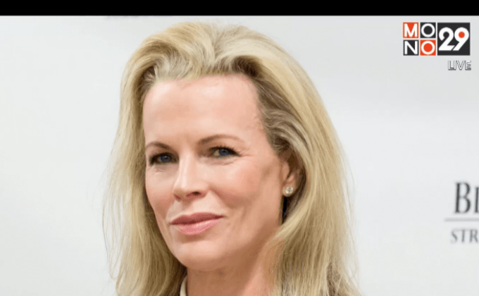 นางเอกรุ่นเก๋า “คิม บาซิงเจอร์” เตรียมคั่วบทนางร้ายหนังอีโรติกเรื่องดัง