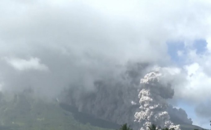 ​ฟิลิปปินส์ยกระดับเตือนภัยภูเขาไฟมายอน