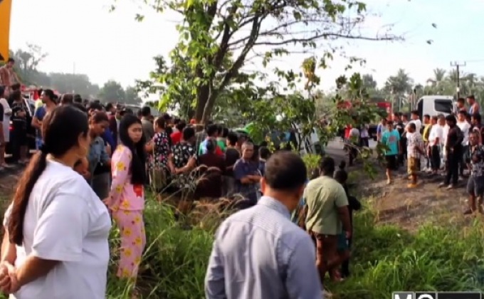 รถทัวร์คณะครู-นักเรียนพลิกคว่ำเสียชีวิต 1 คน