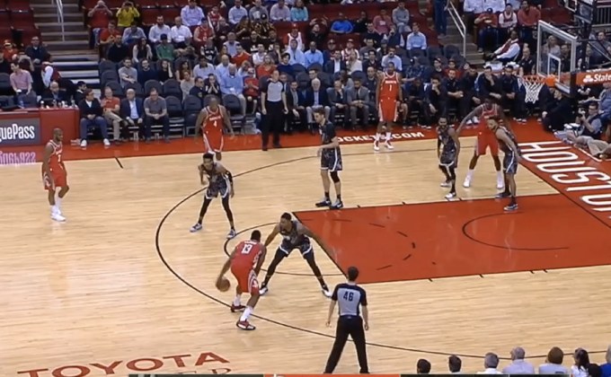 สเปอร์สพ่ายจรวดราบคาบ หลุดพื้นที่เพลย์ออฟ NBA