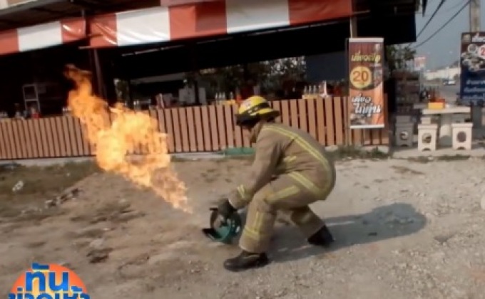 ร้านก๋วยเตี๋ยวเปิดวาล์วถังแก๊สผิด หวิดไหม้ร้าน