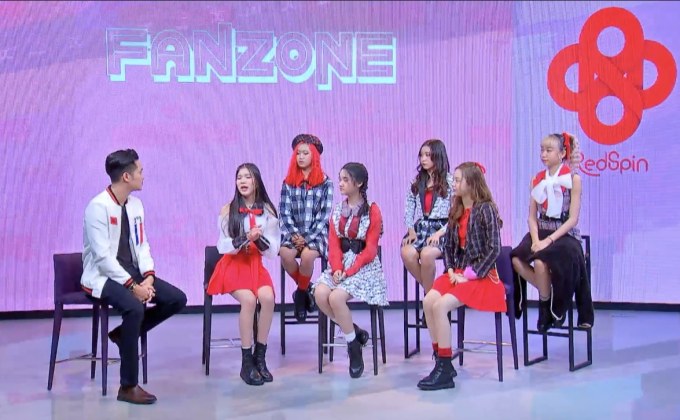 เกิร์ลกรุ๊ป ที่มาแรงของวงการ T-POP “RedSpin”