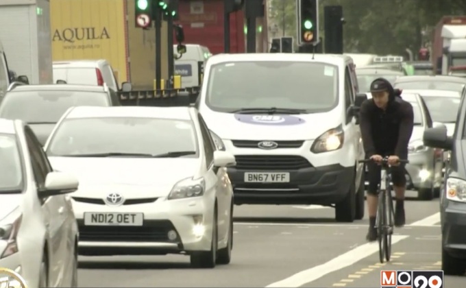 ลอนดอนเริ่มใช้ระบบเก็บภาษี “T-Charge”