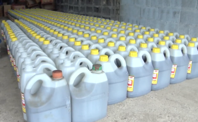 จับน้ำปลา-น้ำส้มสายชูปลอม กว่า 3 หมื่นลิตร