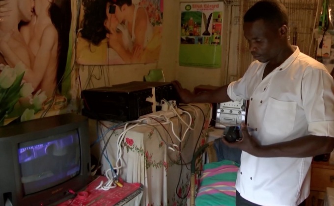 ฟาร์มในรวันดาเปิดเพลงให้หมูฟัง 24 ชม.