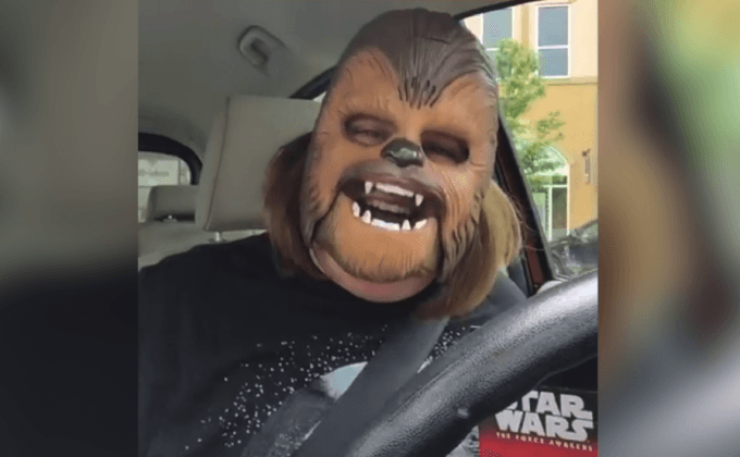 ห้างดังทุ่มของขวัญให้คุณแม่คลิปหน้ากาก Star Wars ยอดวิวทะลุล้าน