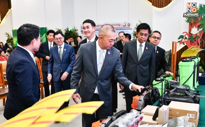 เฉลิมชัย รับมอบอุปกรณ์สนับสนุนแผนปฏิบัติงานป้องกันและแก้ไขปัญหาไฟป่า จาก ปตท.สผ. พร้อมเร่งแจกจ่ายเจ้าหน้าที่รับมือไฟป่า