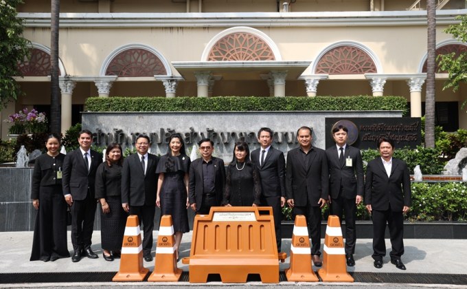 ดอยคำ–แอดวานซ์ แมท ส่งมอบอุปกรณ์จราจรจากกล่องยูเอชที ต่อยอด “แกะ ล้าง เก็บ”