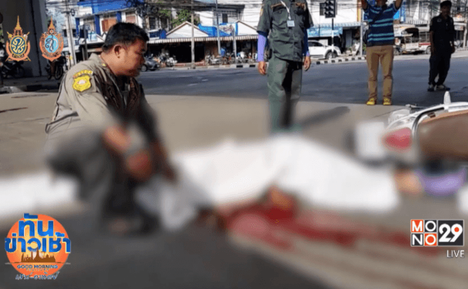 สลด!จักรยานยนต์เสียหลักล้ม รถเมล์ทับคาที่