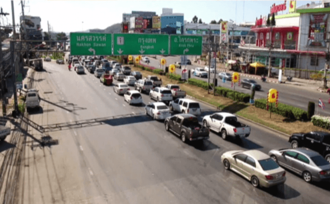 การจราจรผ่านตัวเมืองนครสวรรค์เริ่มติดขัด