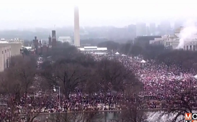 ประท้วงต้านผู้นำสหรัฐฯ คนใหม่