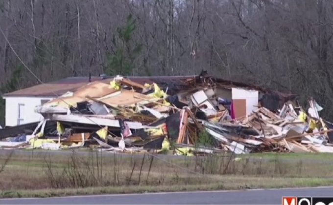 พายุถล่มภาคตะวันออกเฉียงใต้ของสหรัฐฯ