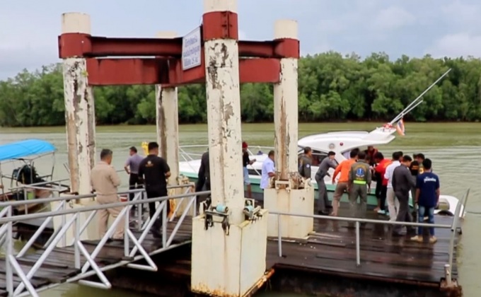 ระทึก! เรือนักท่องเที่ยวชนกลางทะเล อ่าวพังงา