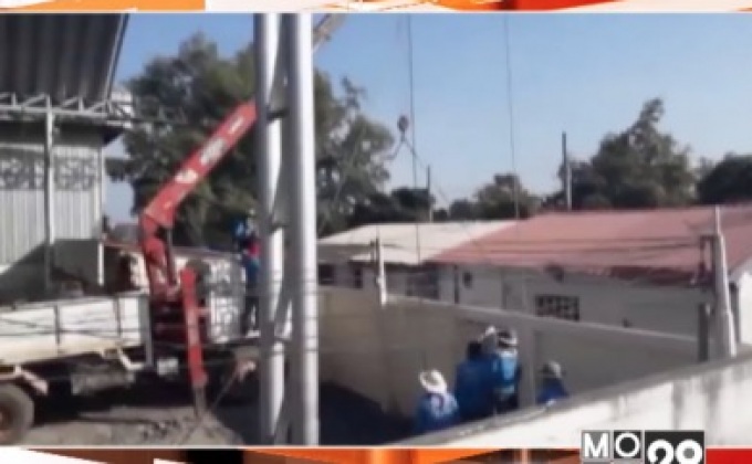 คานรถเครนหล่นทับบ้านเรือน จ.สมุทรปราการ