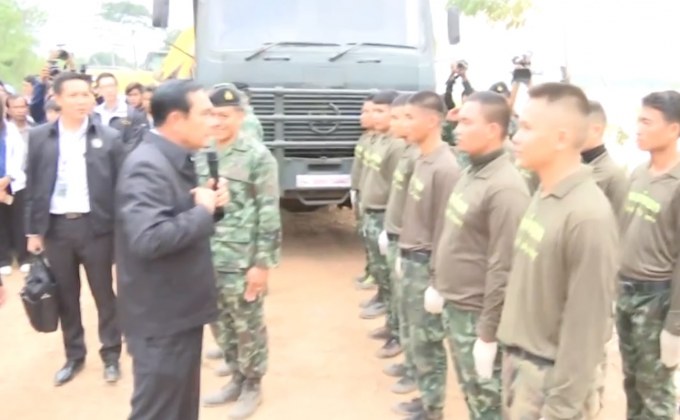 นายกรัฐมนตรีลงพื้นที่ขอนแก่น เร่งแก้น้ำท่วม