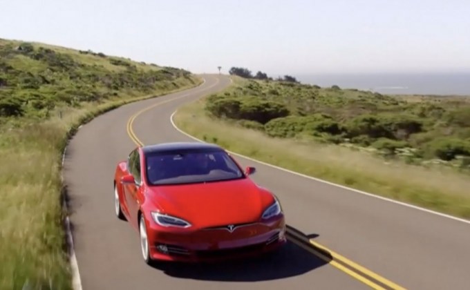 เทสลามีแผนผลิตรถกระบะพลังงานไฟฟ้า