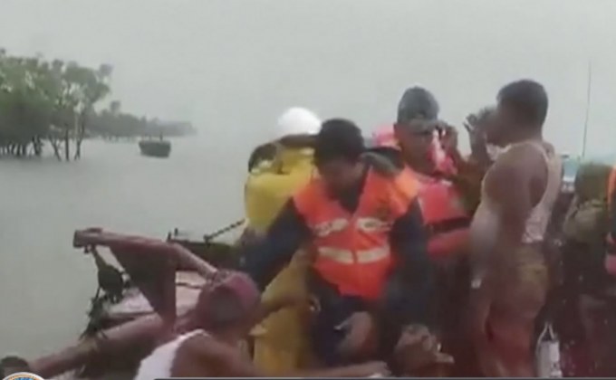 “ไซโคลนบุลบุล” อ่อนกำลังเป็นพายุโซนร้อน