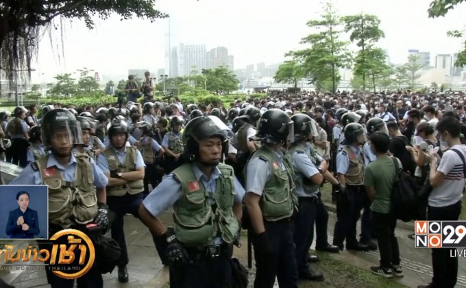 ฮ่องกงปิดสถานที่ทางการ หลังเหตุประท้วงใหญ่