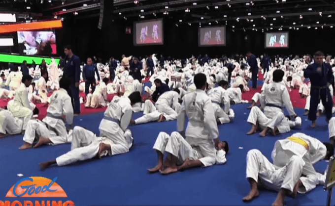 “ยูเออี” ทำสถิติโลกเข้าร่วมฝึกศิลปะ “ยิวยิตสู”