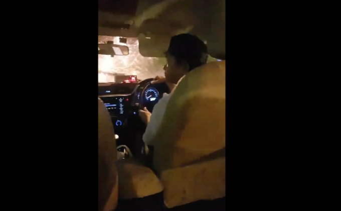 ผู้โดยสารสุดทนโพสต์แฉโดนแท็กซี่ไล่ลงรถขณะฝนตกหนัก