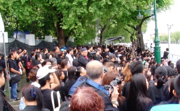 ร.10 ทรงห่วงใยประชาชน ร่วมในพระราชพิธีฯ