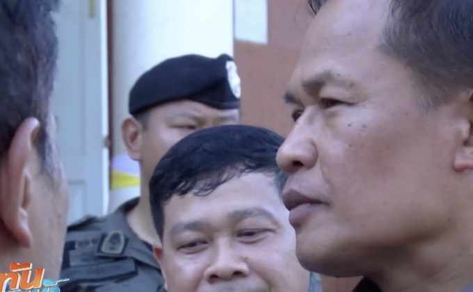 รวบวัยรุ่นกร่าง ต่อยโชเฟอร์แท็กซี่-ลูกสาว