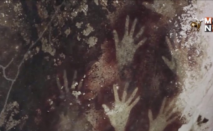 ภาพวาดผนังถ้ำอินโดนีเซีย เก่าแก่เกือบ 44,000 ปี