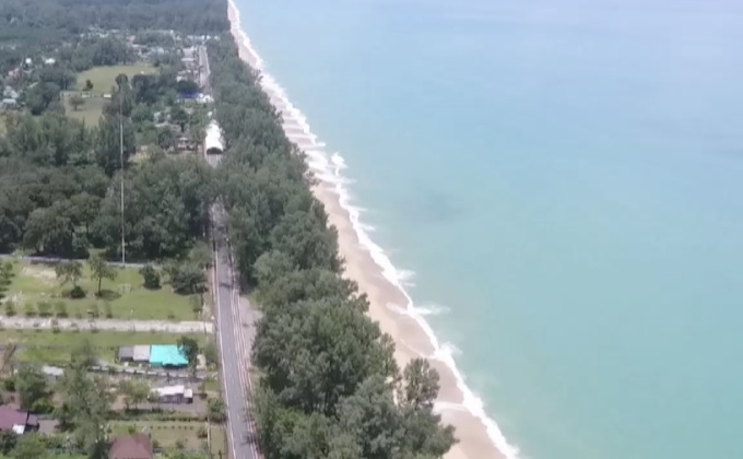 ชาวบ้าน จ.พังงา เรียกร้องตรวจสอบพื้นที่ปลูกบ้านติดชายหาด