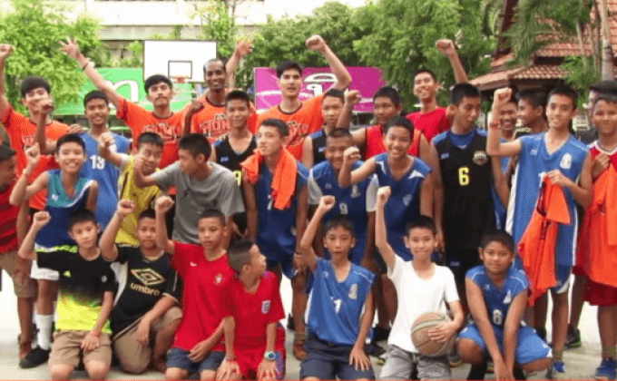 “โมโน บาสเกตบอล ดรีม” ปลุกฝันยัดห่วงเยาวชนไทย