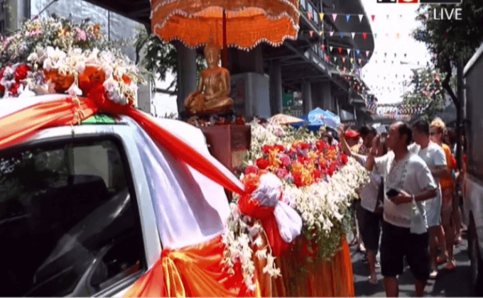 สงกรานต์ถนนสีลมเน้นวัฒนธรรมไทย