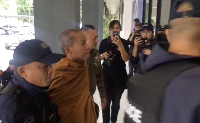 กองปราบฯ คุมตัวพระชั้นผู้ใหญ่สอบเงินทอนวัด