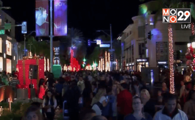 เปิดไฟถนนโรดิโอไดรฟ์รับเทศกาลคริสต์มาส