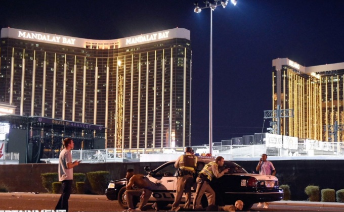 เหล่าเซเล็บคนดังอเมริกาไว้อาลัยและส่งกำลังใจ เหตุกราดยิง ลาส เวกัส