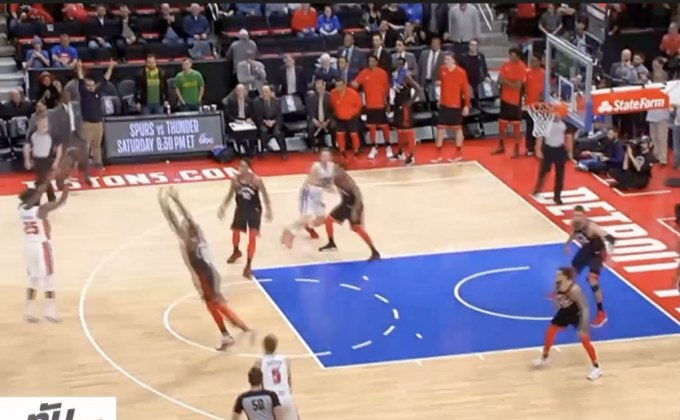 “แร็พเตอร์ส” ตีตั๋วเข้าเพลย์ออฟ NBA ทีมแรก